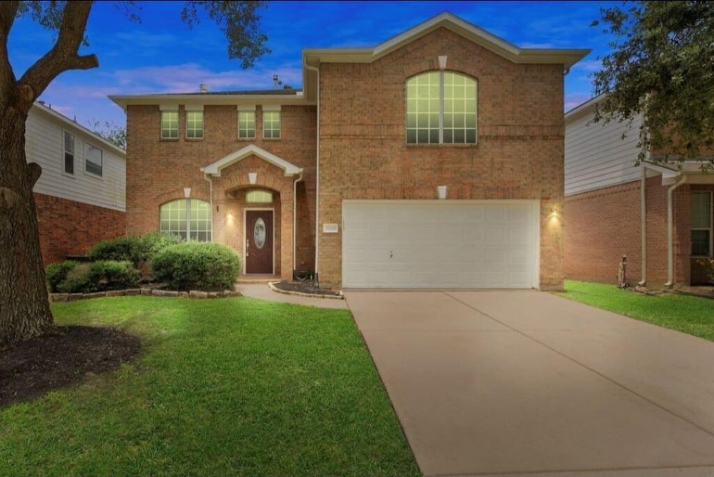 20315 Mammoth Falls Dr, Tomball, TX 77375 - Tomball, Texas
